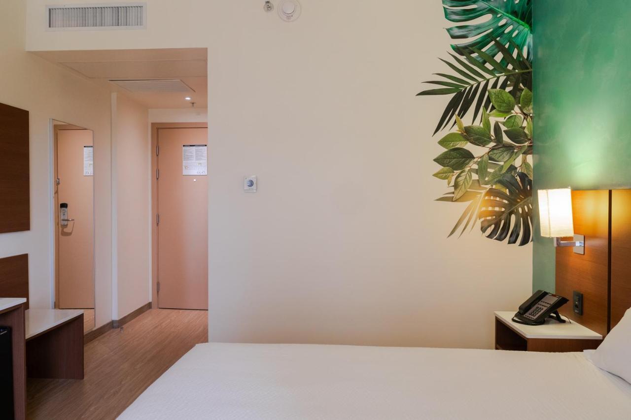 Ibis Styles Curitiba Aeroporto Hotel São José dos Pinhais Exterior foto